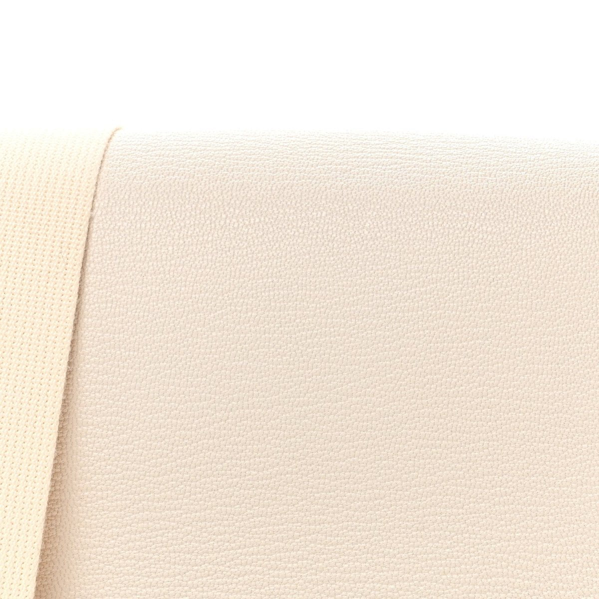 Nata textured goatskin flap panel of Hermes messenger bag