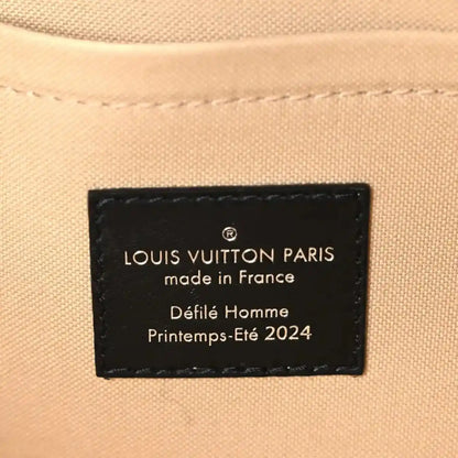 Alma handbag beige lining with Louis Vuitton Paris label and made in France text