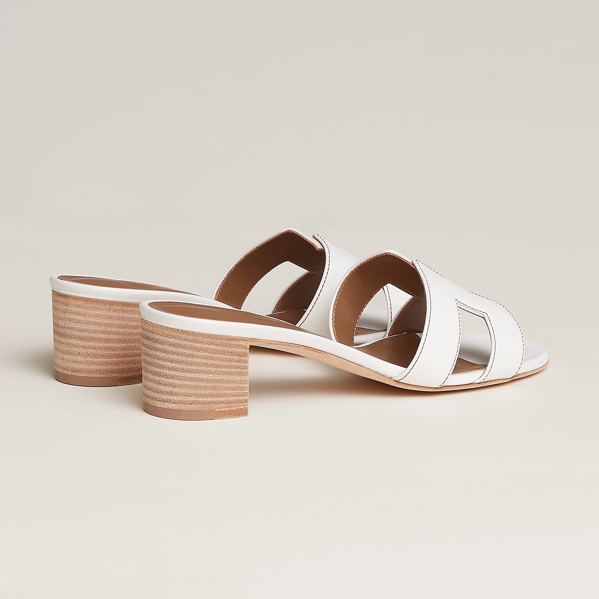 Hermès Oasis sandal in white leather, open-toe slide with block heel and wide top straps