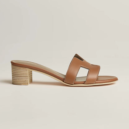 Hermès Oasis sandal in tan leather, open-toe slide with block heel and single front strap