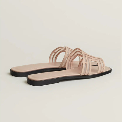 Hermès Oran leather sandals in beige nude