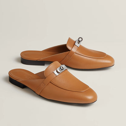 Hermès Oz goatskin mule, tan with silver-tone buckle and low black heel